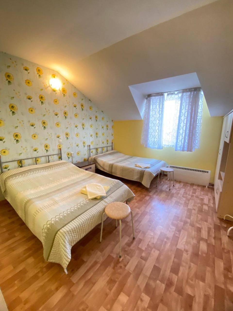 Osobyi Guest House Cholpon-Ata Ngoại thất bức ảnh