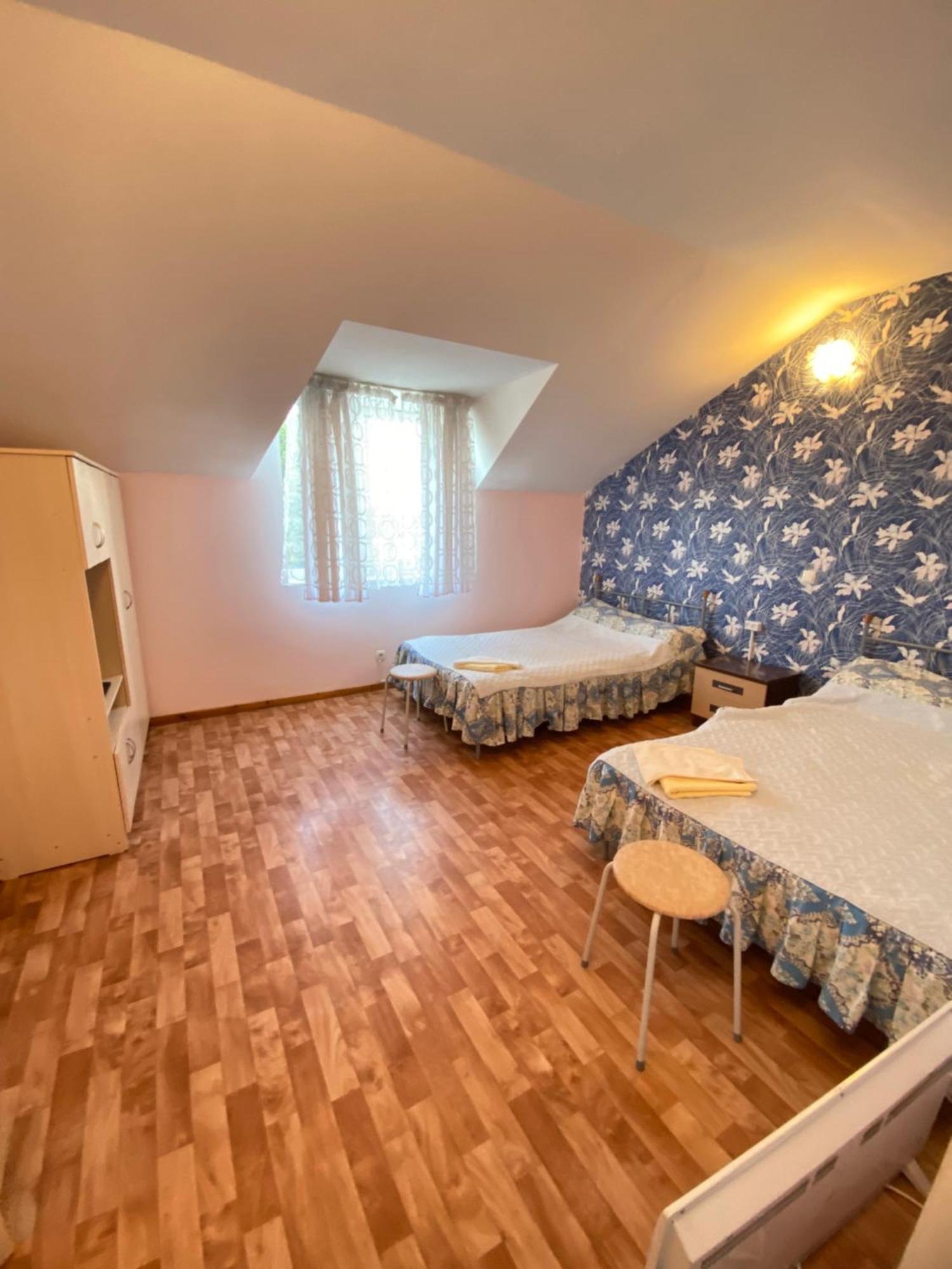 Osobyi Guest House Cholpon-Ata Ngoại thất bức ảnh