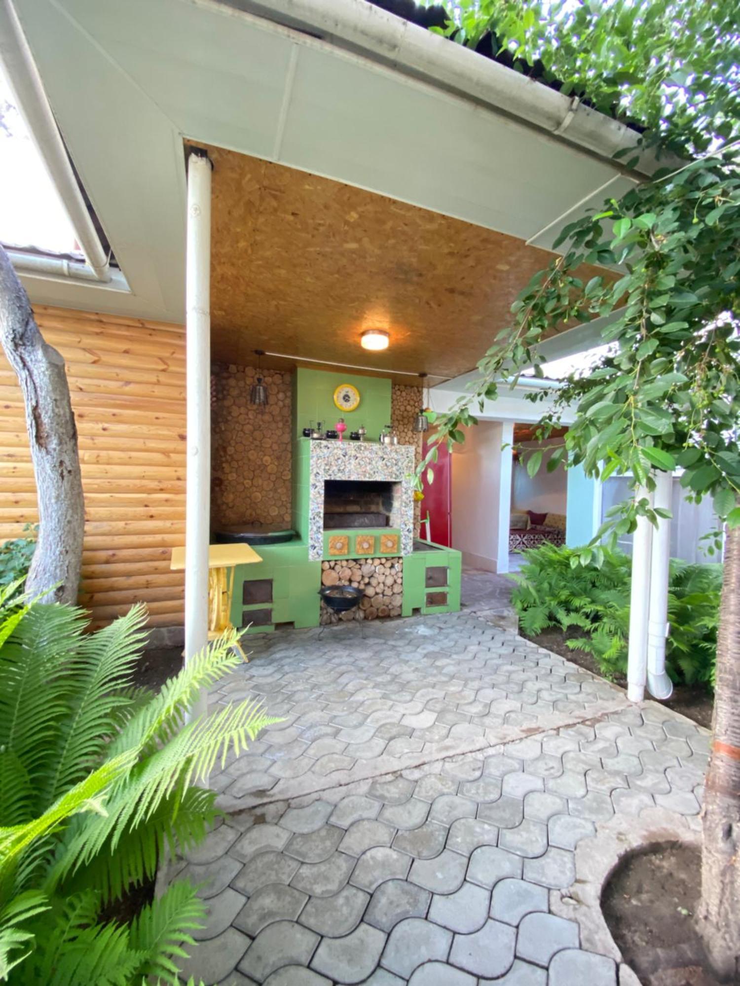 Osobyi Guest House Cholpon-Ata Ngoại thất bức ảnh