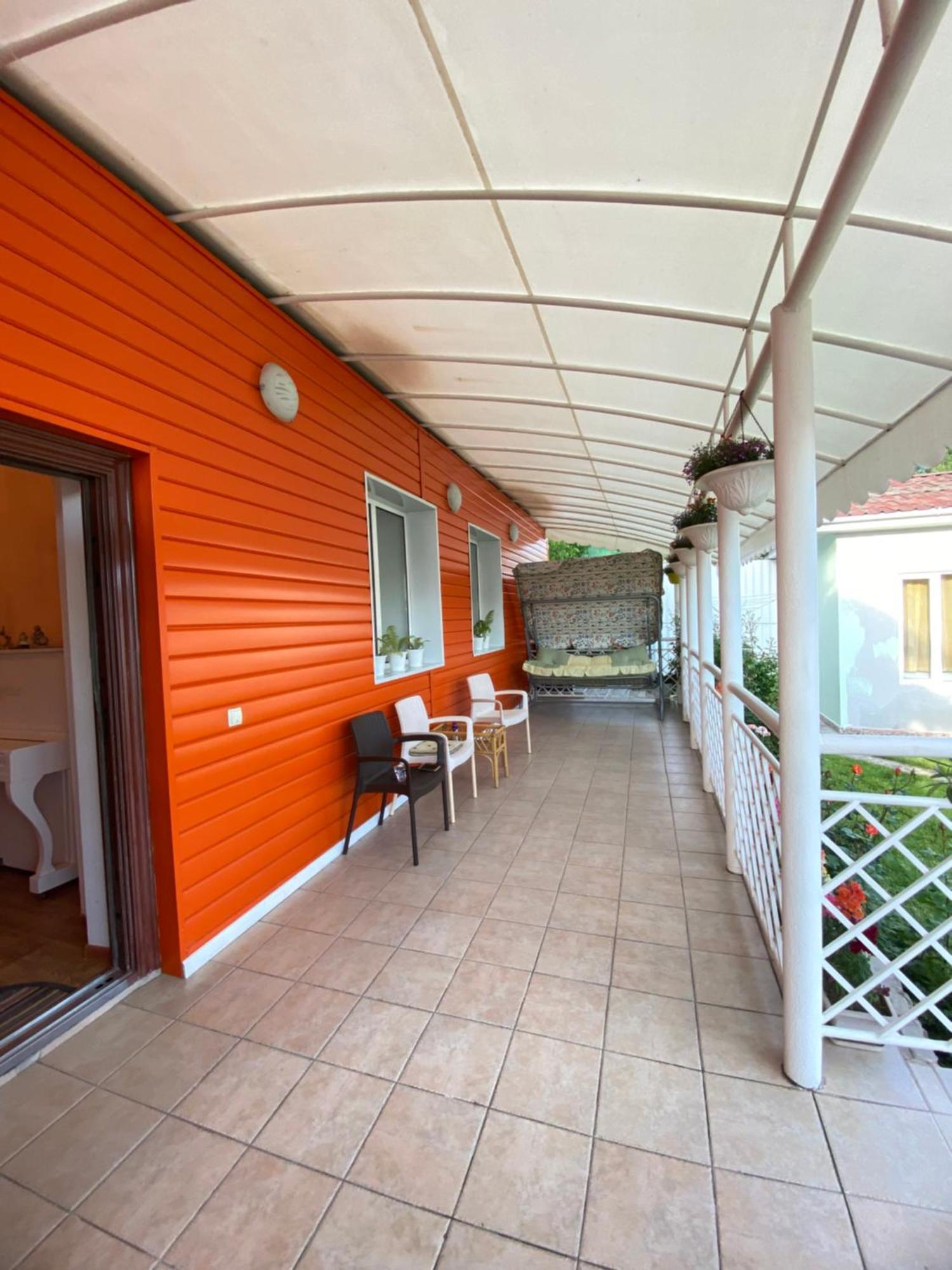 Osobyi Guest House Cholpon-Ata Ngoại thất bức ảnh
