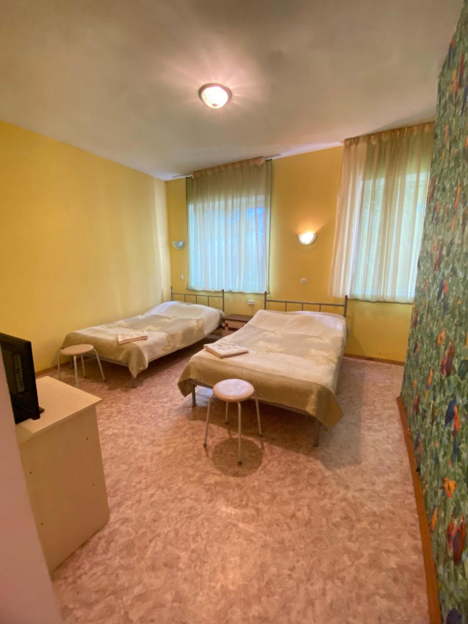 Osobyi Guest House Cholpon-Ata Ngoại thất bức ảnh