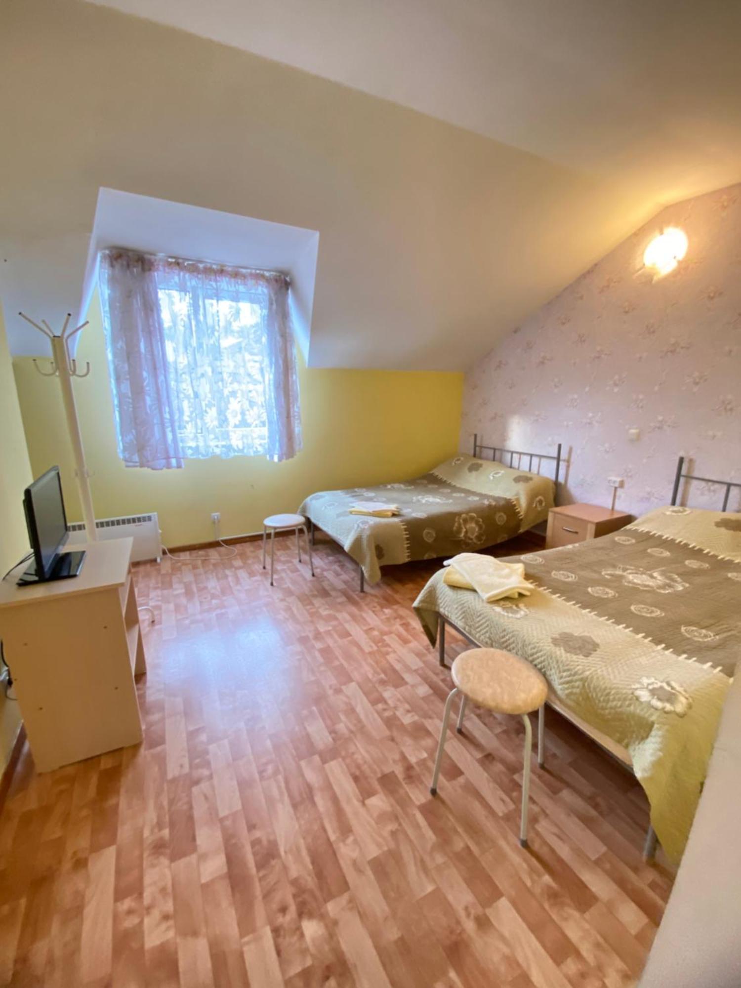 Osobyi Guest House Cholpon-Ata Ngoại thất bức ảnh